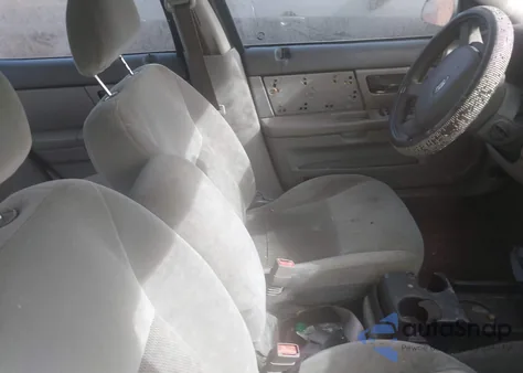 2005 Ford Taurus Se z USA, uszkodzony, nr VIN 1FAFP53U75A111475